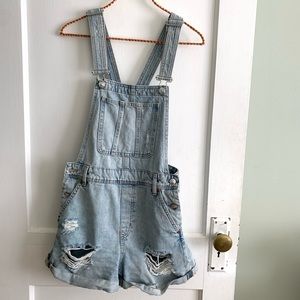 H&M DIVIDED | denim overall shorts